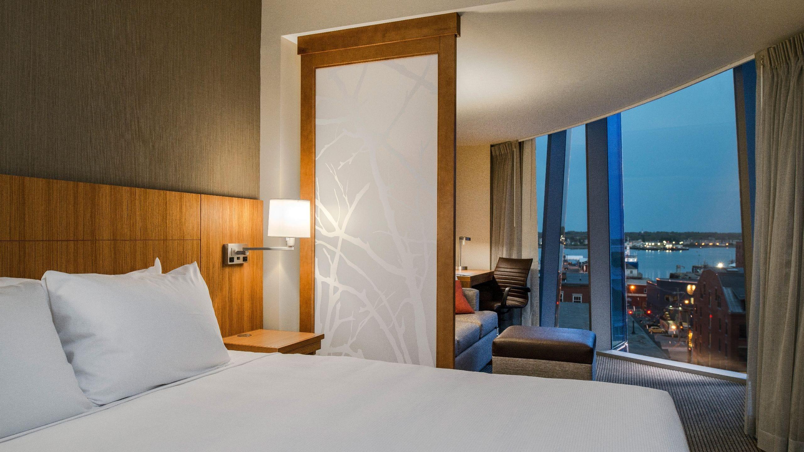 Hotel Hyatt Place Downtown - Old Port Square 3*
