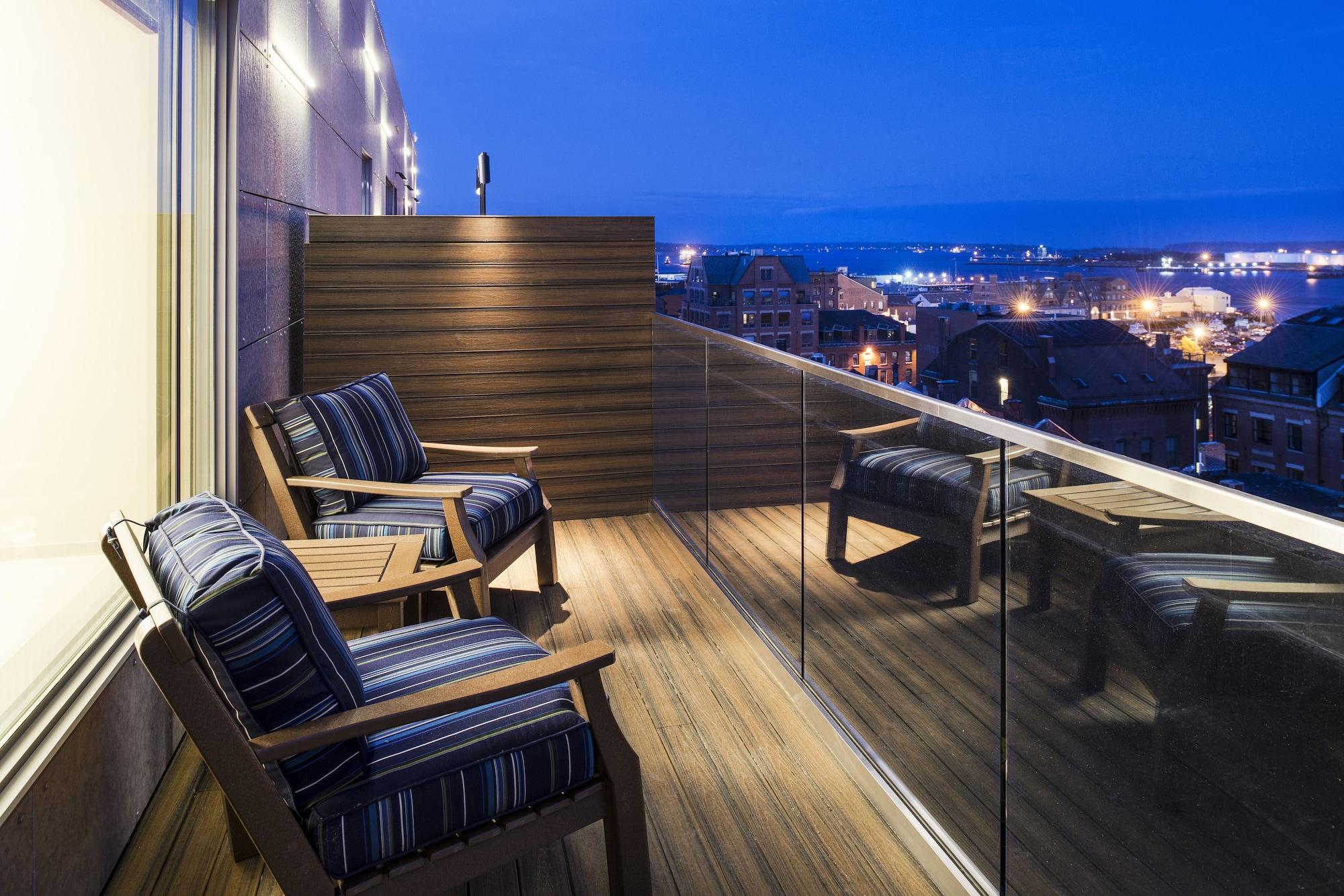 Hotel Hyatt Place Downtown - Old Port Square 3*